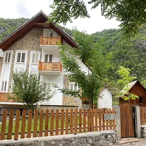 Alojamento de Acomodação e Pequeno-almoço Bujtina Tinari, Theth